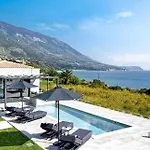 Natura * Trapezaki (Kefalonia)
